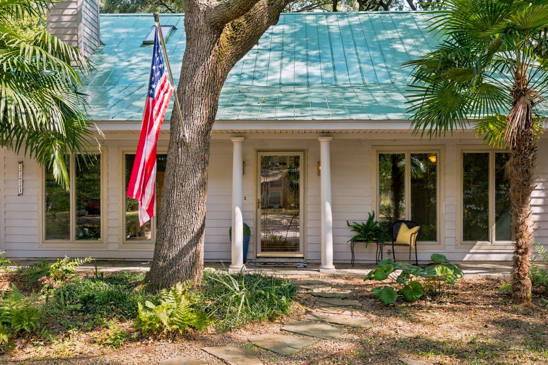 2321 Chairmaker Court Photo 4