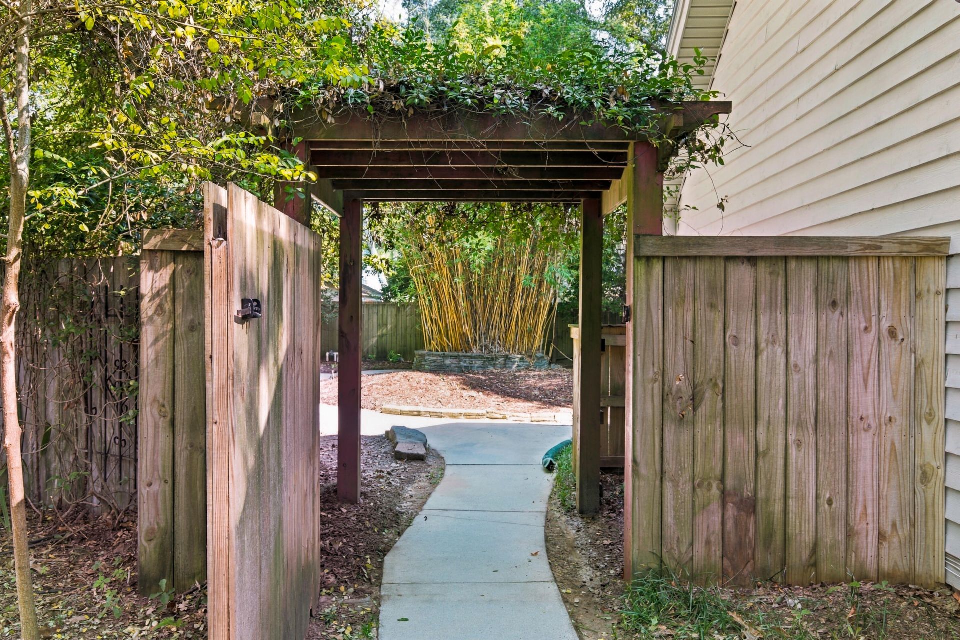 2321 Chairmaker Court Photo 45