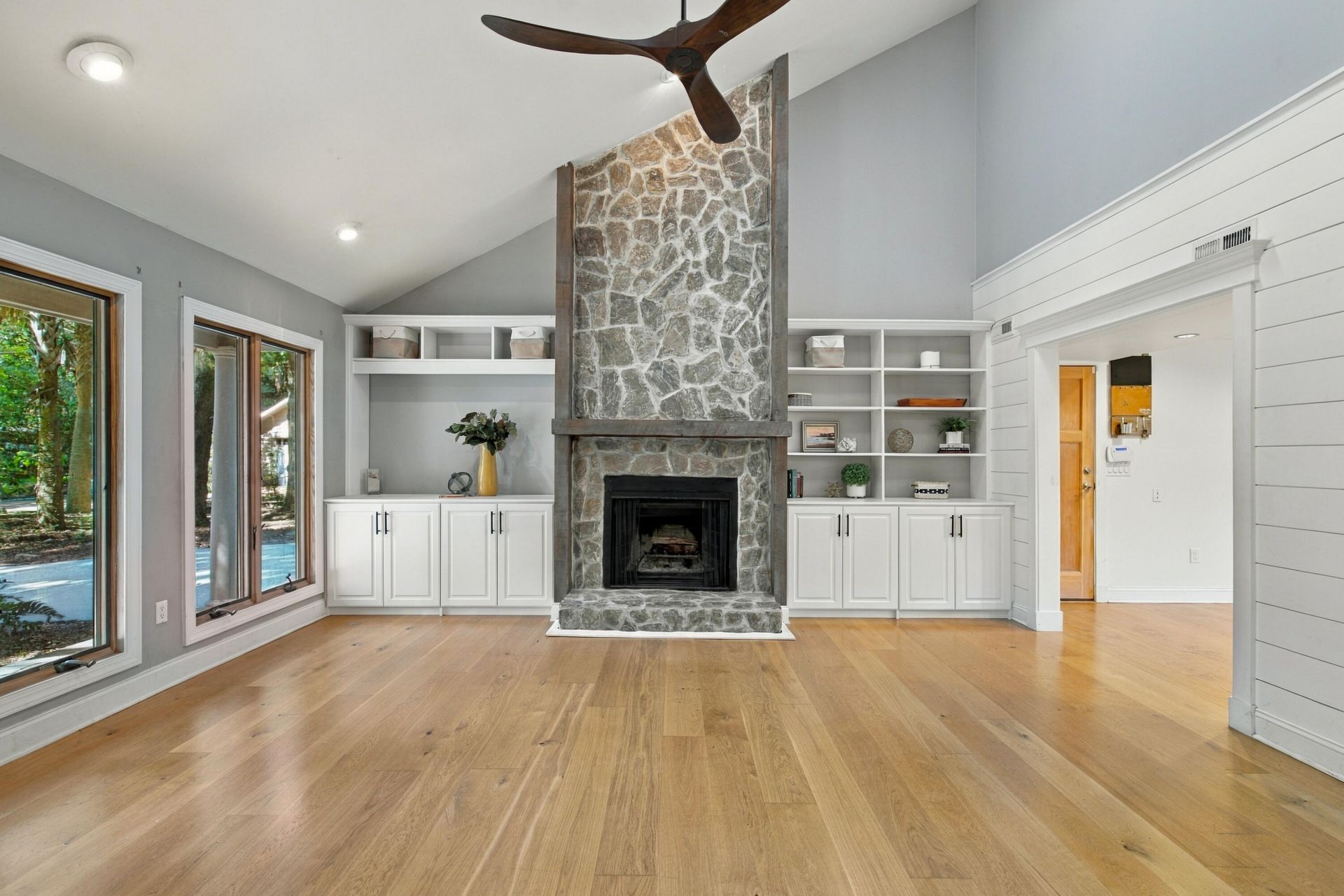 2321 Chairmaker Court Photo 8
