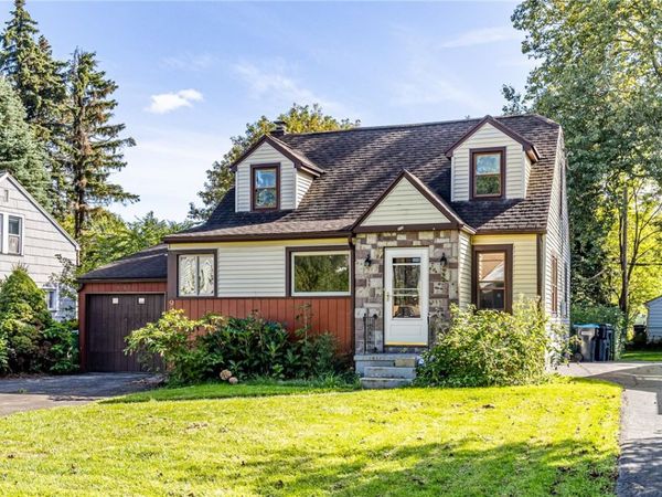 909 Whitlock Road, Rochester, NY 14609