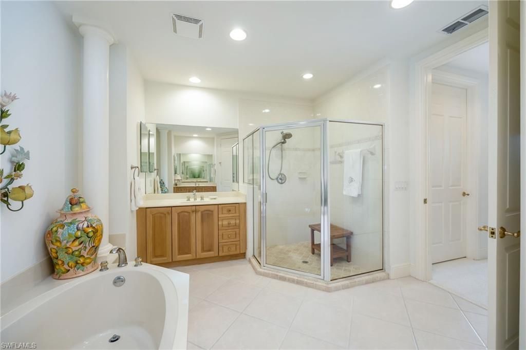 3725 Montreux Ln, Unit 103, Naples, FL 34114 Photo