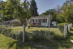 1800 Isabel Street photo 4