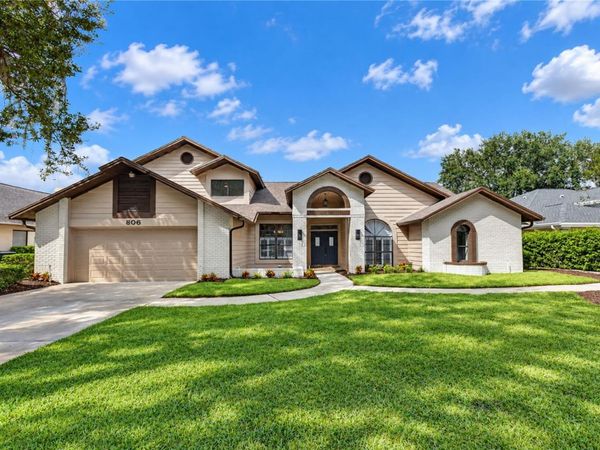 806 SANDRINGHAM LANE , LUTZ, FL 33549