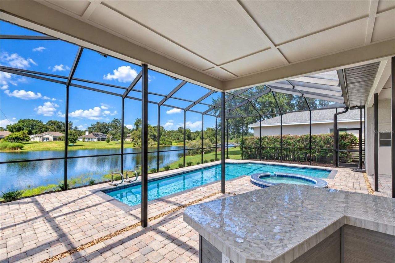 806 Sandringham Lane, Lutz, FL 33549 Photo