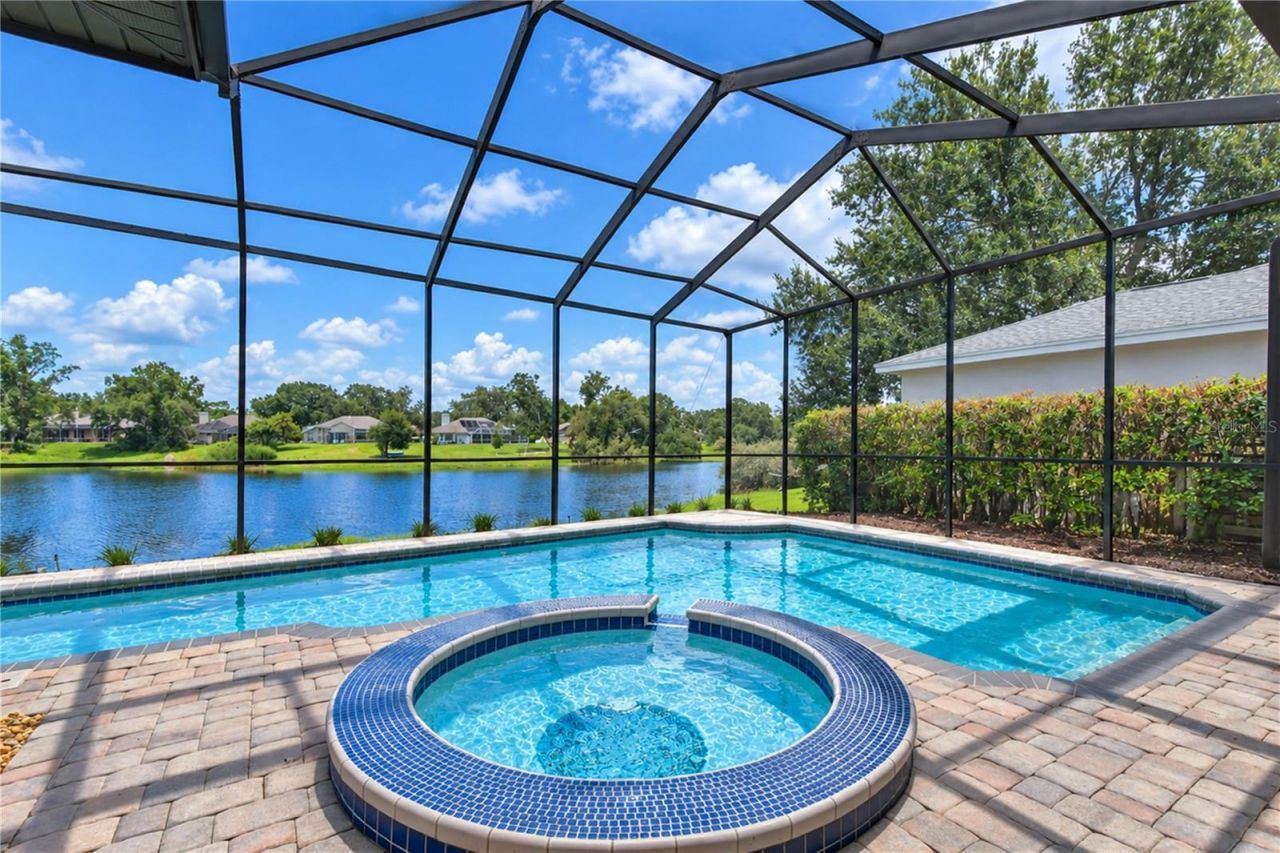 806 Sandringham Lane, Lutz, FL 33549 Photo