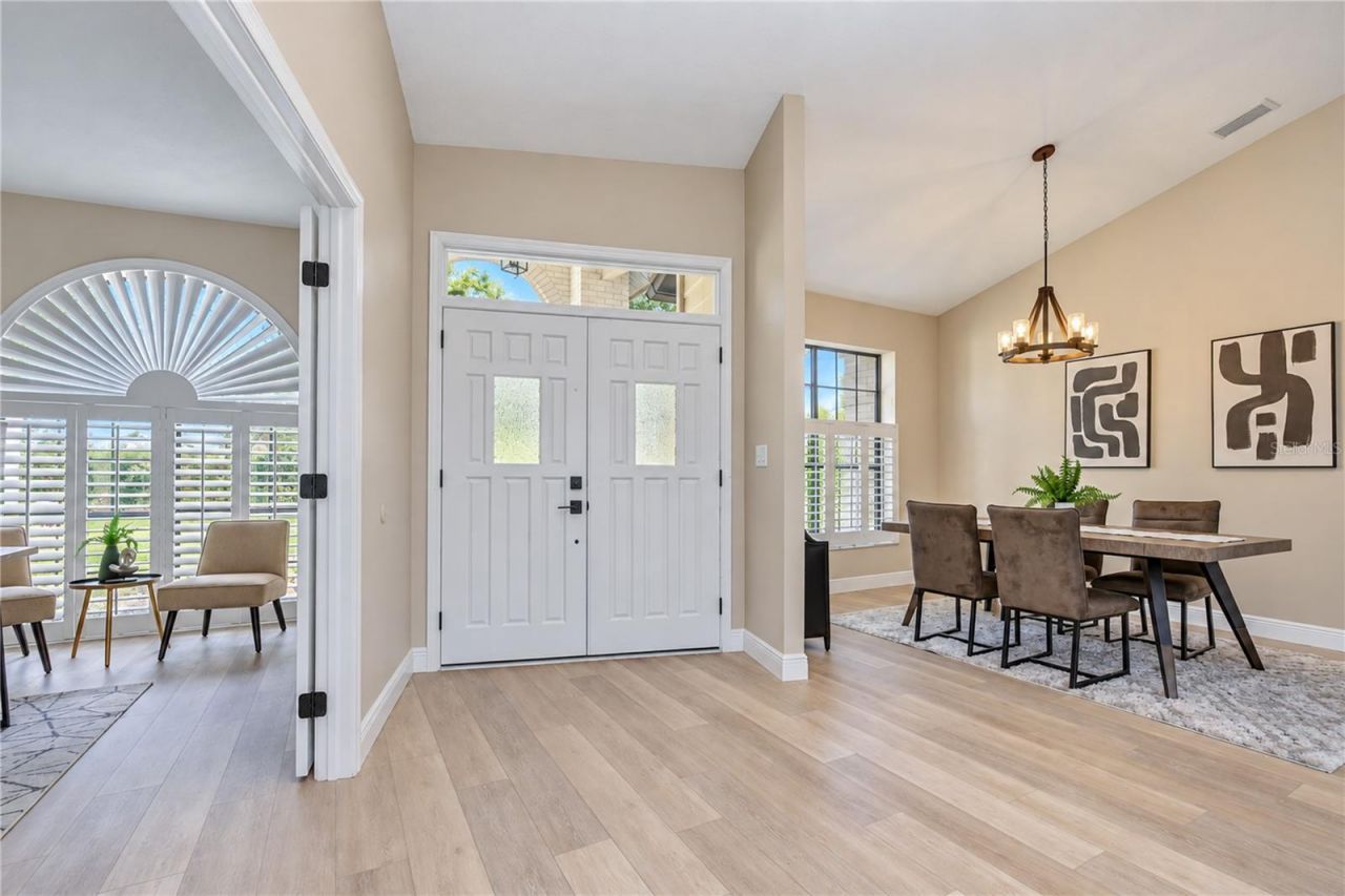806 Sandringham Lane, Lutz, FL 33549 Photo