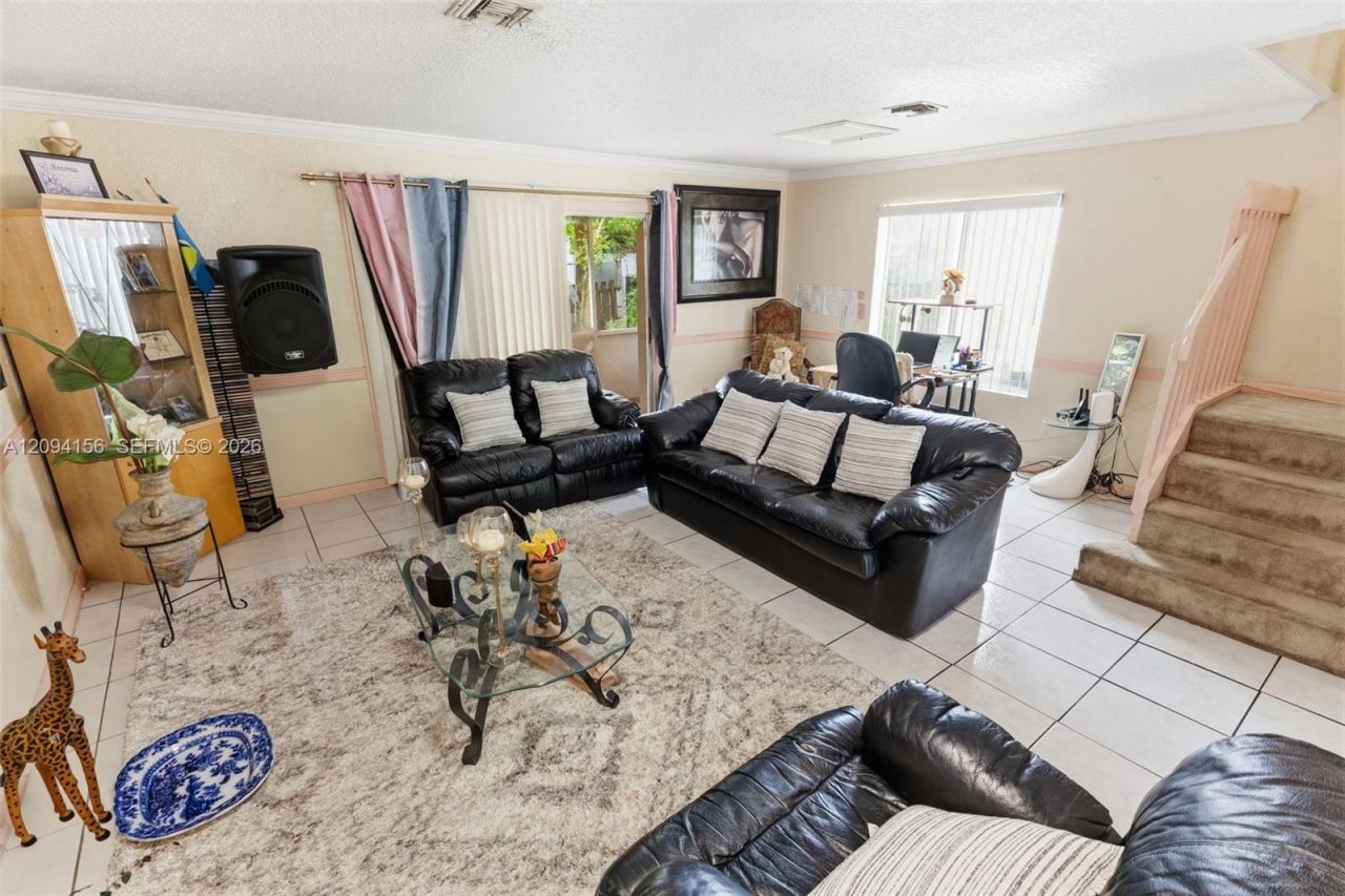 5504 NW 22nd St , Lauderhill, FL 33313 Photo