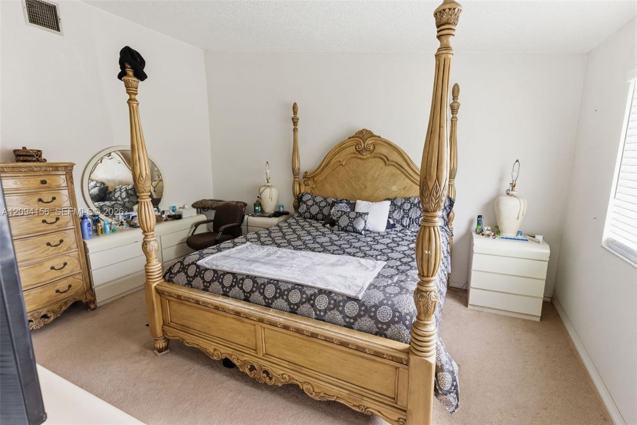 5504 NW 22nd St , Lauderhill, FL 33313 Photo