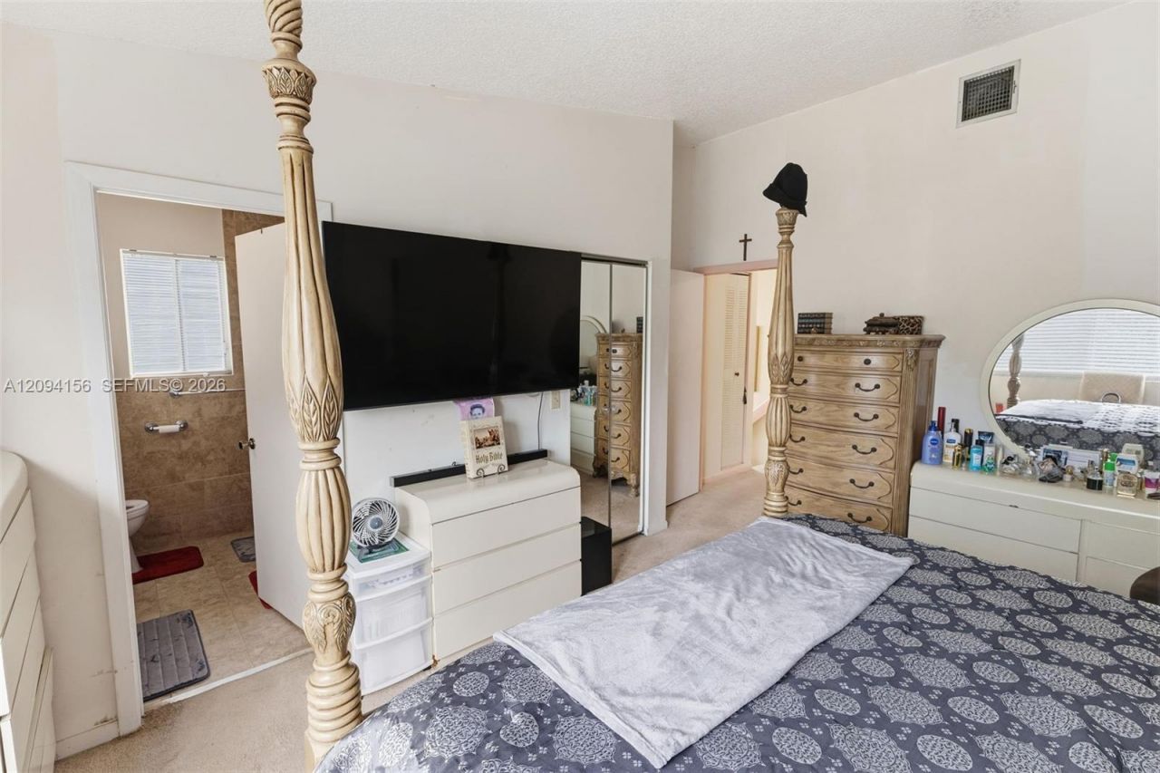 5504 NW 22nd St , Lauderhill, FL 33313 Photo