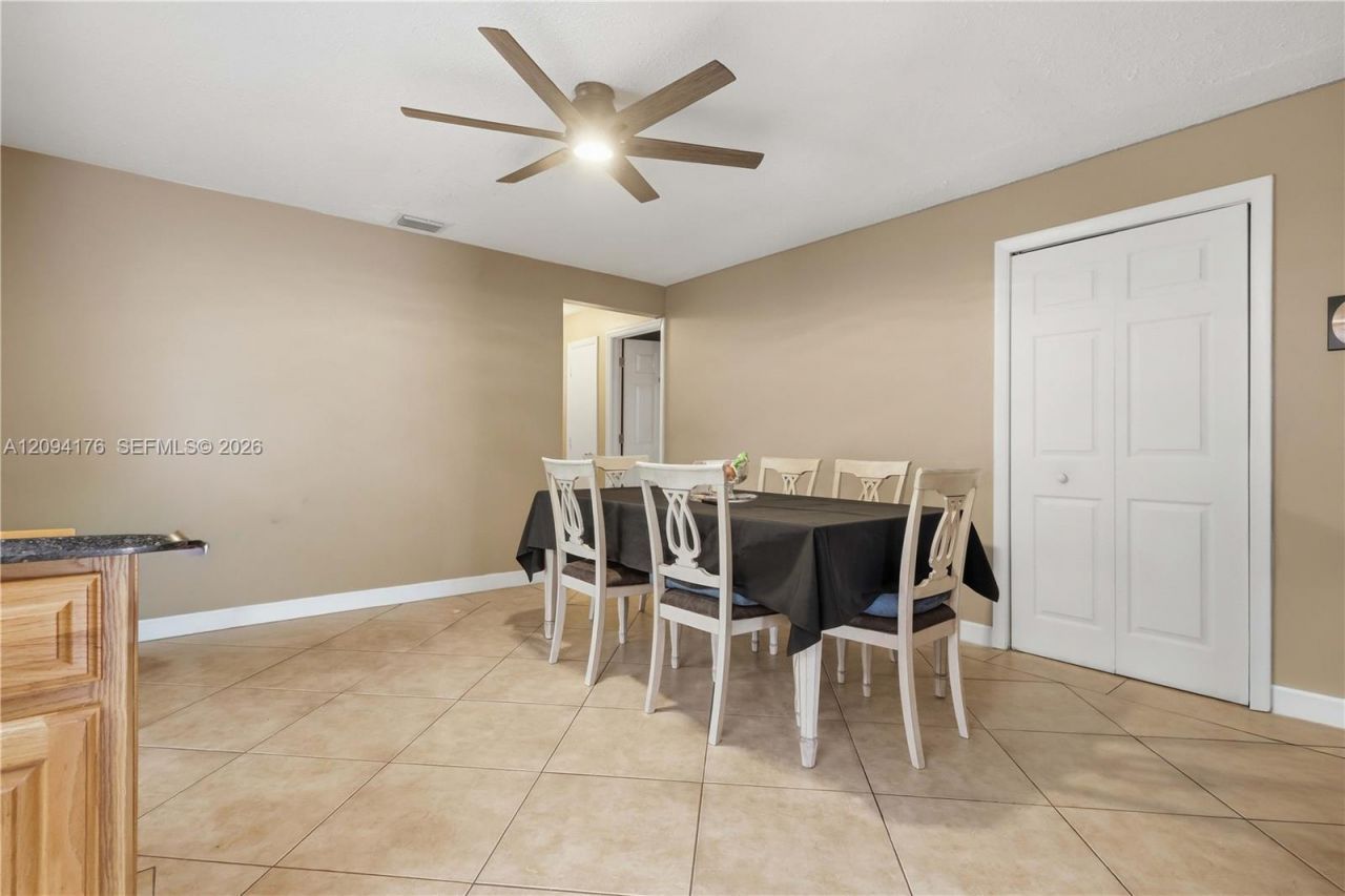 6924 NW 9th St, Margate, FL 33063 Photo