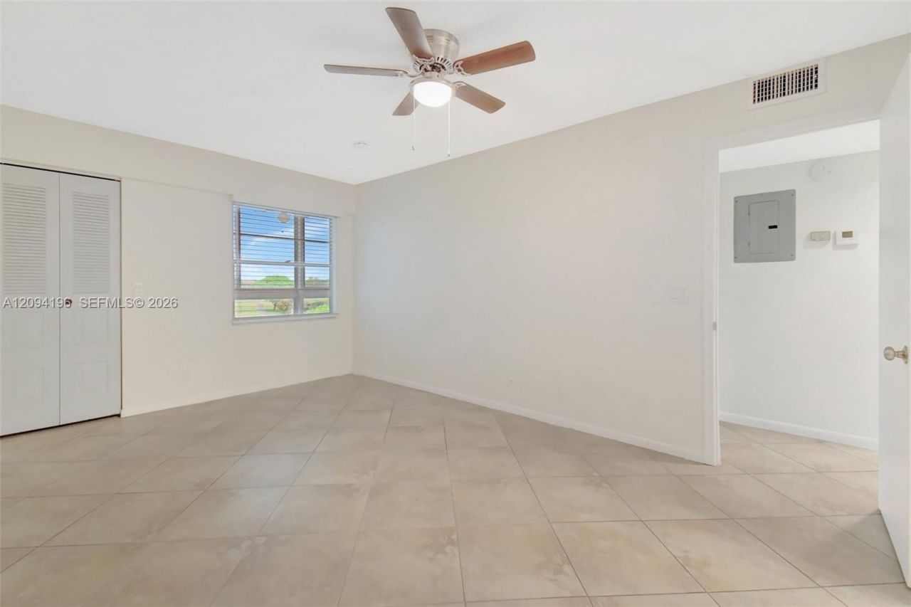 13475 SW 9th St , Unit 413A, Pembroke Pines, FL 33027 Photo