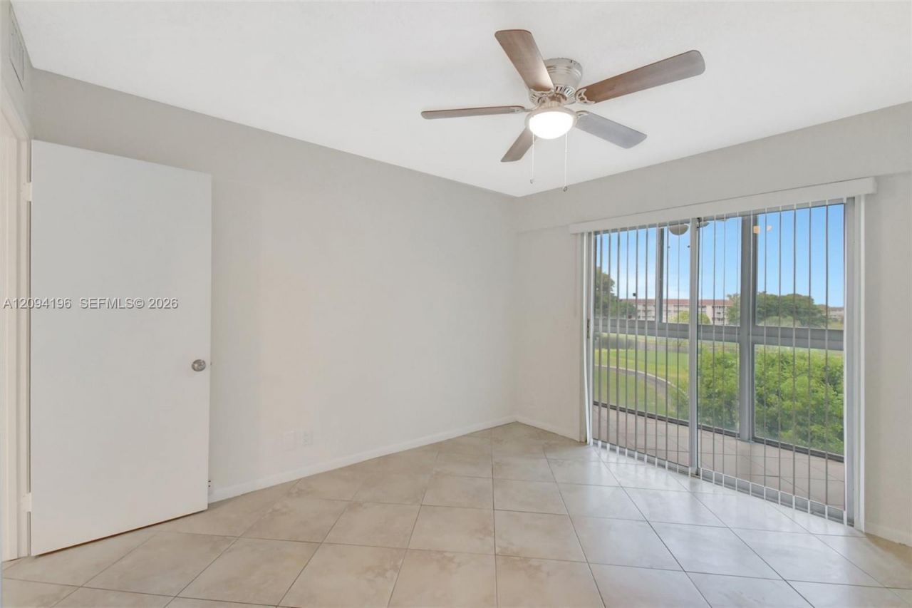 13475 SW 9th St , Unit 413A, Pembroke Pines, FL 33027 Photo