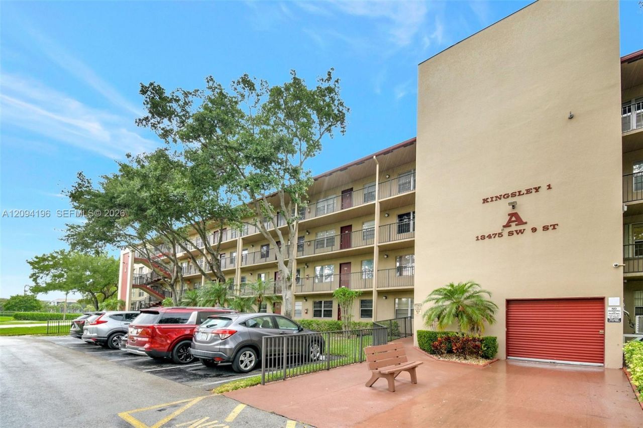 13475 SW 9th St , Unit 413A, Pembroke Pines, FL 33027 Photo