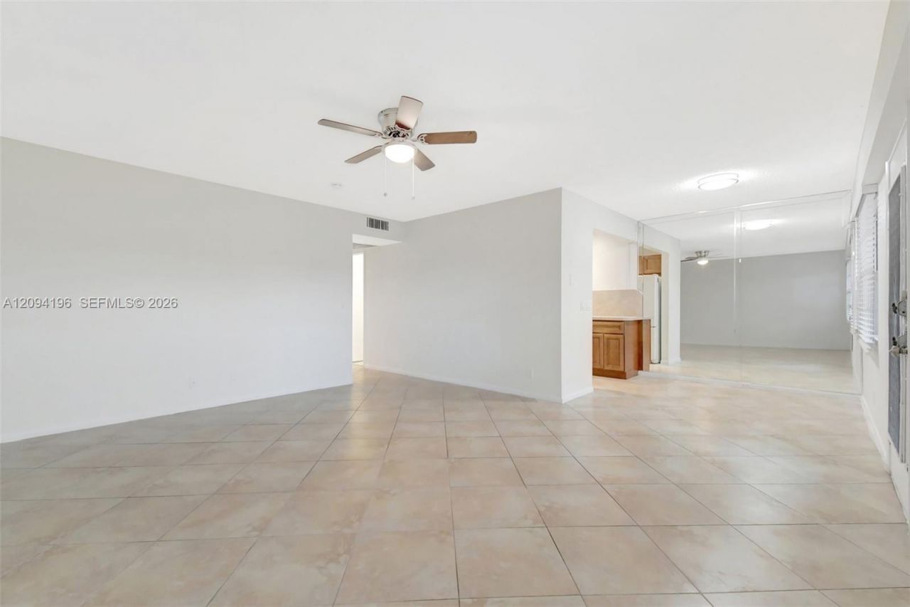 13475 SW 9th St , Unit 413A, Pembroke Pines, FL 33027 Photo