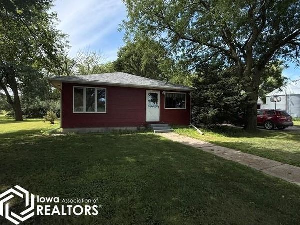 2403 300th Street, Titonka, IA 50484