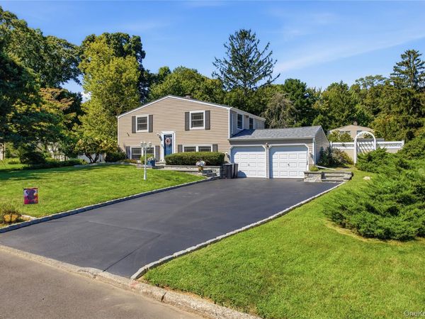 44 Ivy League Lane , Stony Brook, NY 11790