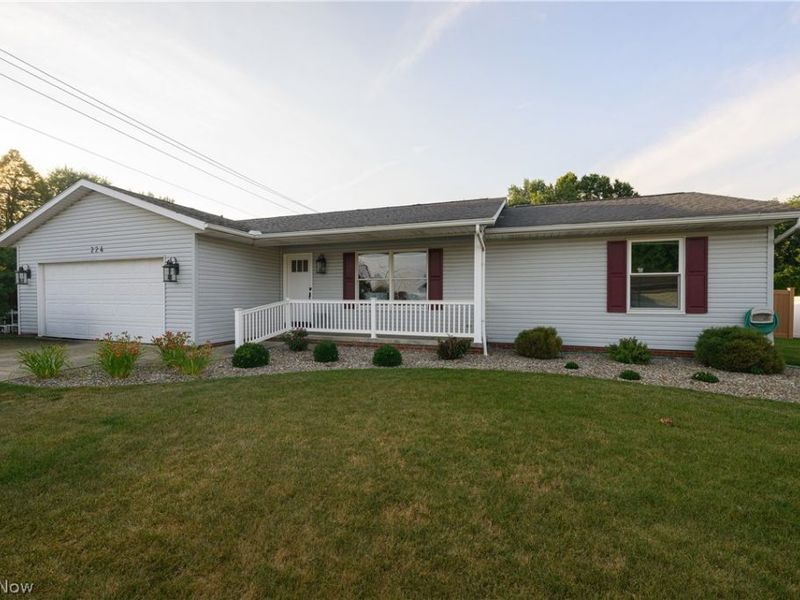 224 Jessica Drive, Dover, OH 44622 Photo 2