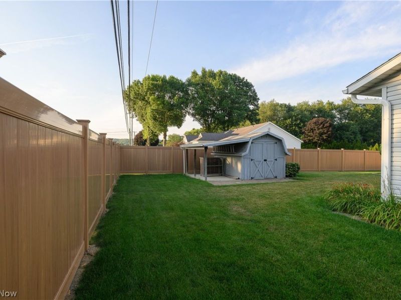 224 Jessica Drive, Dover, OH 44622 Photo 5