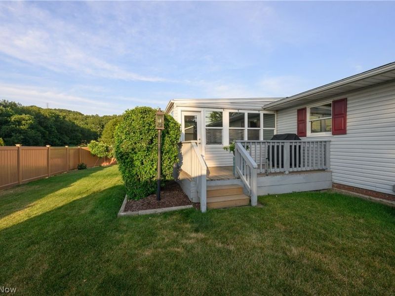 224 Jessica Drive, Dover, OH 44622 Photo 8