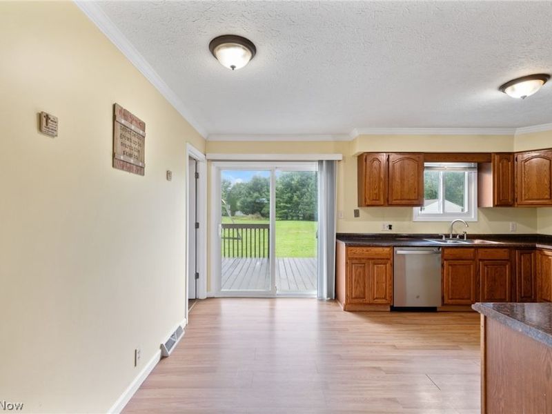289 Elson Avenue , Barberton, OH 44203 Photo 10