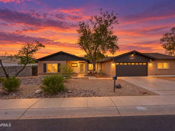 2901 W KATHLEEN Road, Phoenix, AZ 85053