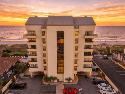 2209 S Ocean Blvd., Unit PH4, North Myrtle Beach, SC 29582
