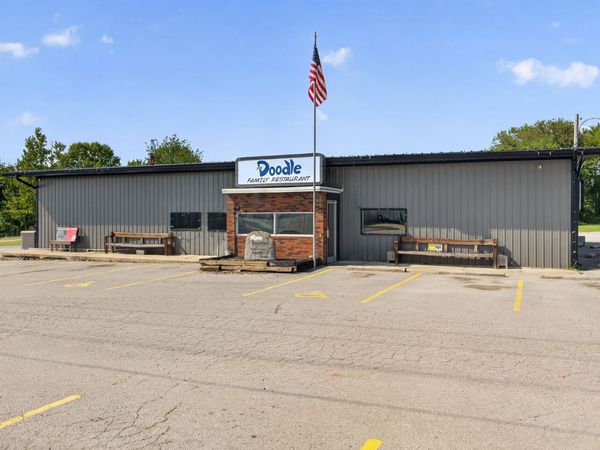 2331 W Broad St , Cookeville, TN 38501