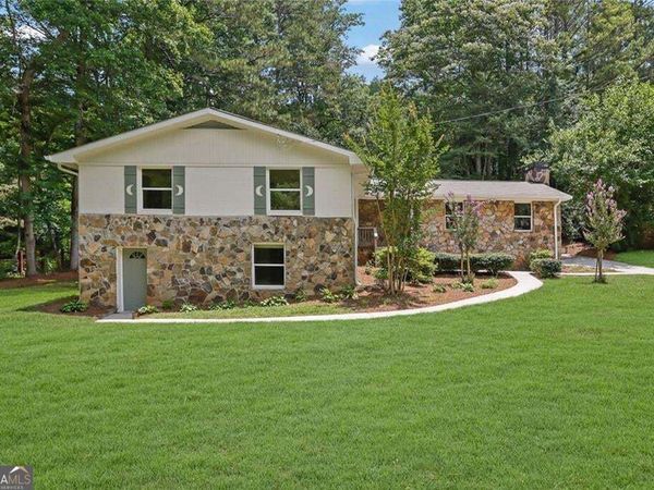 2270 Addison Road NE, Marietta, GA 30066