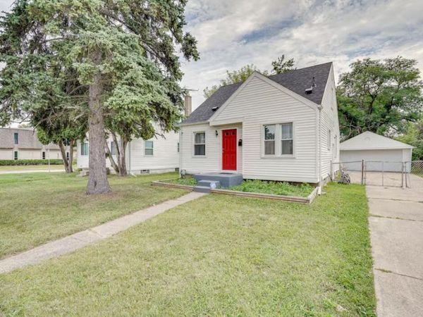 16915 W 12 Mile Road, Southfield, MI 48076