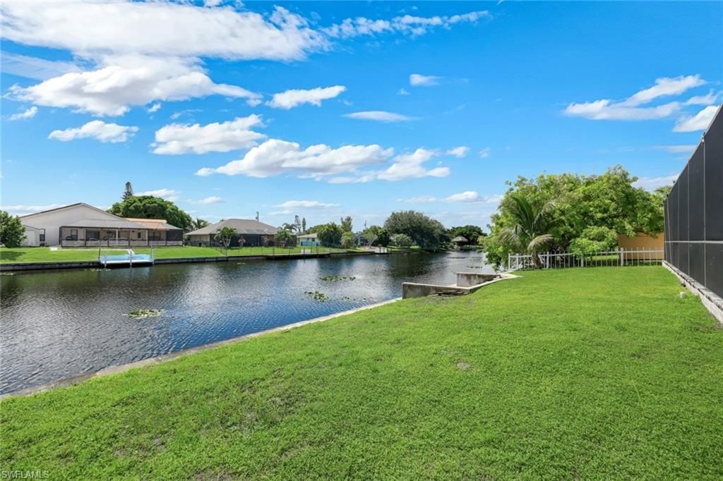 2126 NE 2nd St , Cape Coral, FL 33909 Photo