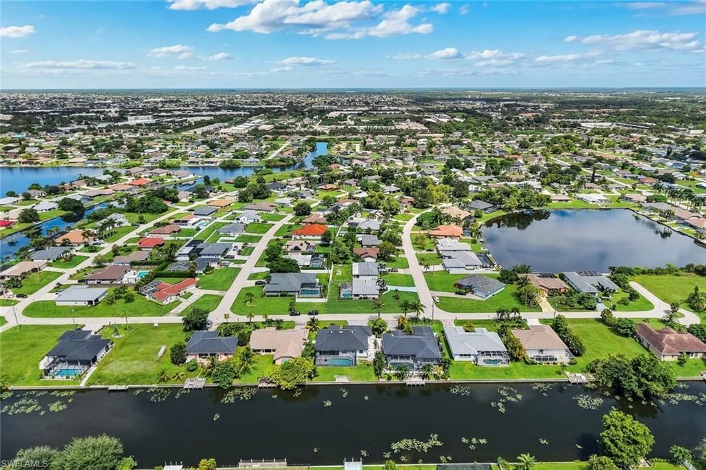2126 NE 2nd St , Cape Coral, FL 33909 Photo