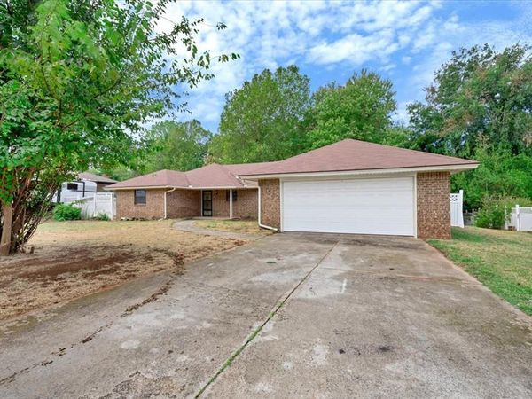 7813 Ambassador Road, Oklahoma City, OK 73169