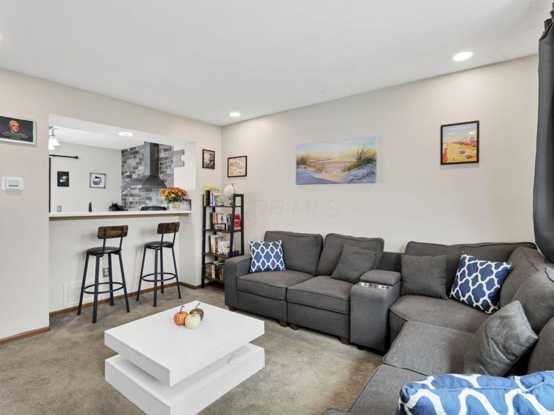 7591 Worthington Galena Road, Unit 42, Columbus, OH 43085 Photo 4
