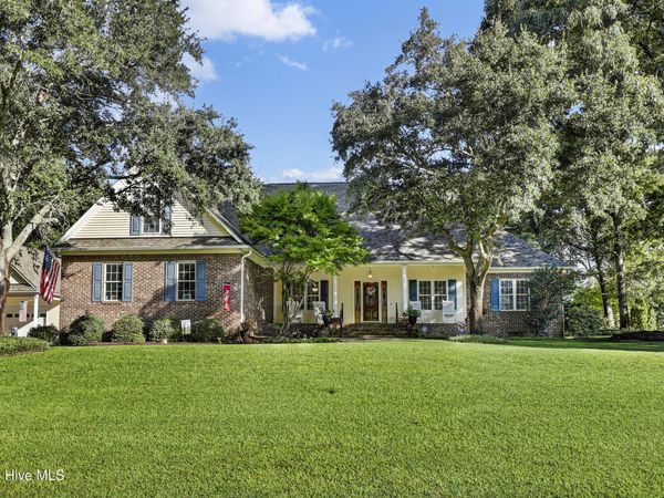 302 Pecan Court, Hampstead, NC 28443