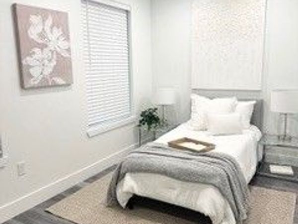 585 Essex St, Unit 423, Lynn, MA 01901