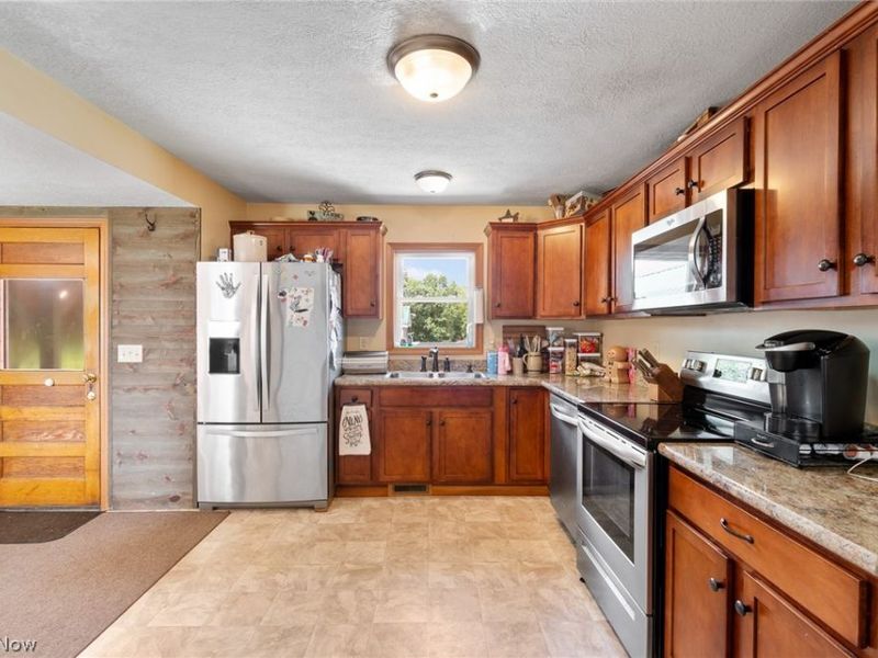 1458 Magnolia Road SW, Dellroy, OH 44620 Photo 8