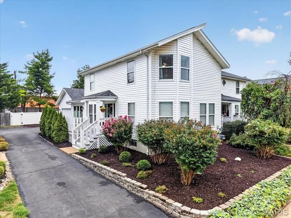 5777 Westminster Place, St Louis, MO 63112
