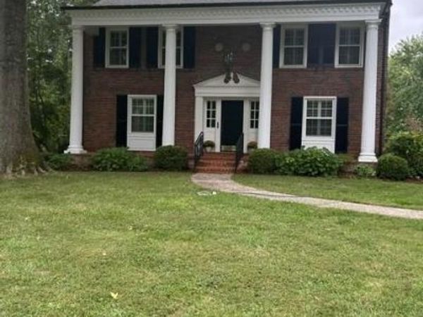 59 Pointer Lane, Ladue, MO 63124