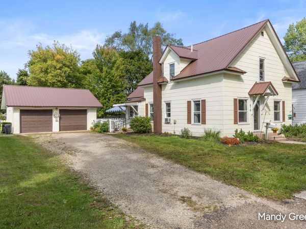 410 E Coffren Street, Greenville, MI 48838