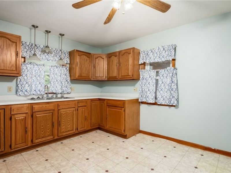 931 Merrick Avenue, Zanesville, OH 43701 Photo 8