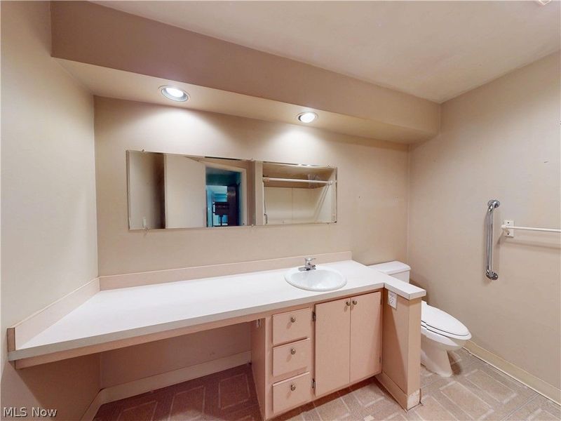 7454 Demshar Drive, Mentor, OH 44060 Photo 21
