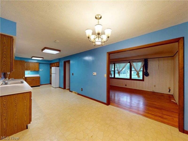 7454 Demshar Drive, Mentor, OH 44060 Photo 4