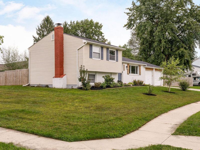 1084 Fletcher Drive, Reynoldsburg, OH 43068 Photo 3