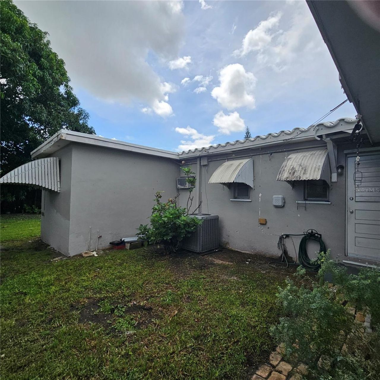 1051 SW 72nd Court , Miami, FL 33144 Photo