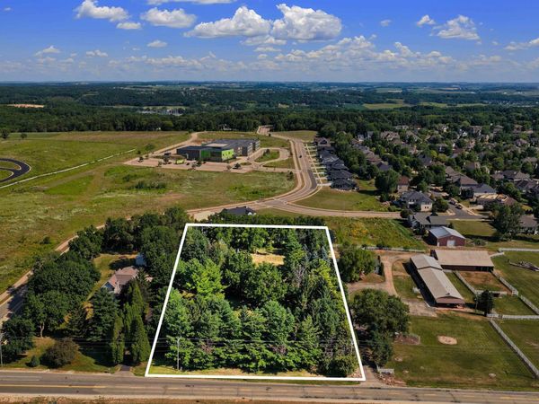 7410 W Old Sauk Road, Middleton, WI 53562