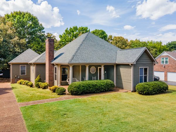118 Deerfield Dr , Columbia, TN 38401