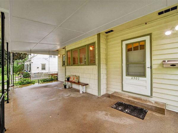 2301 33rd Street, Des Moines, IA 50310
