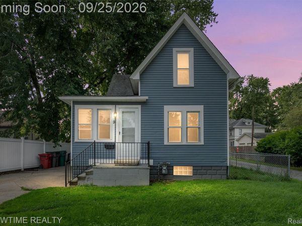 9 Hubbard Street, Mt Clemens, Mi 48043