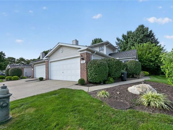 19342 Bradford Court, Strongsville, OH 44149