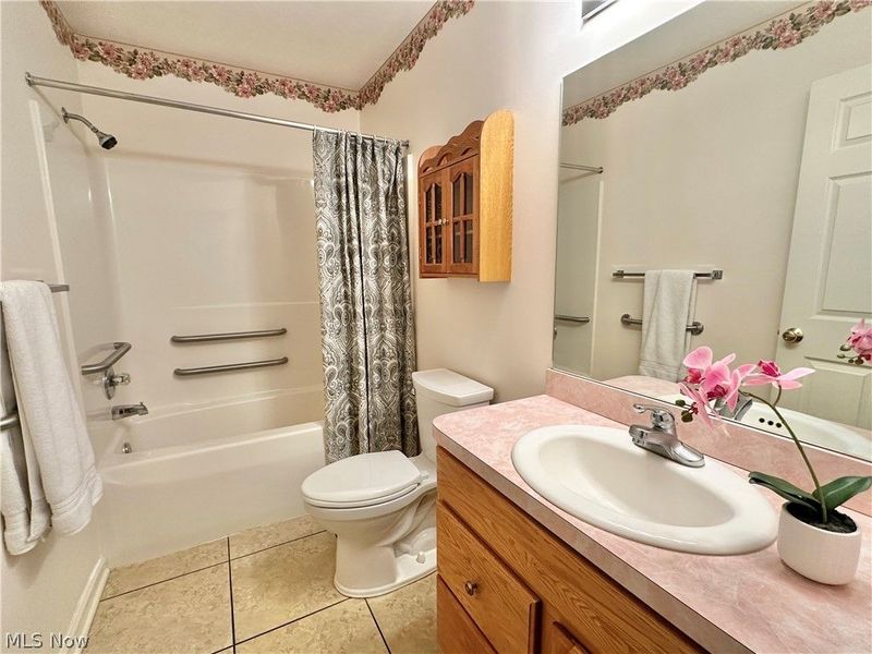 566 Parkside Lane , Tallmadge, OH 44278 Photo 9